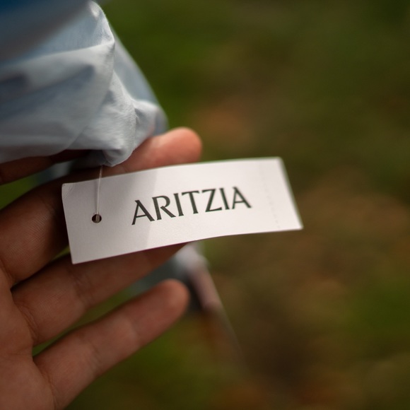 Aritzia Peasant Blouse - Picture 4 of 5